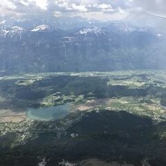 Flugwegposition um 11:13:31: Aufgenommen in der Nähe von Gemeinde Paternion, Österreich in 2475 Meter